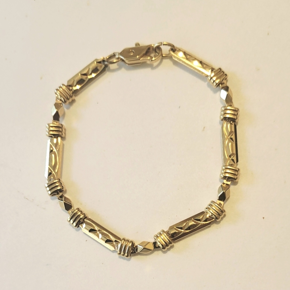 Gold Plated Rectangle Bar Link Bracelet NWOT